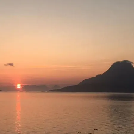 Σπίτι διακοπών The Midnight Sun Gratangen