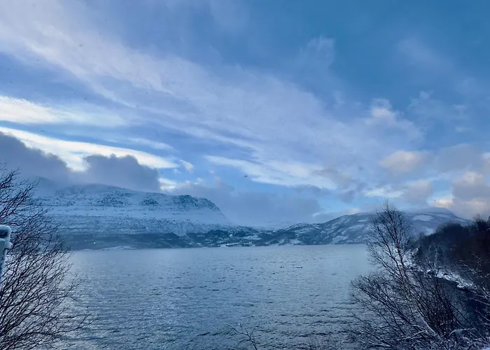 The Midnight Sun Dom wakacyjny Gratangen